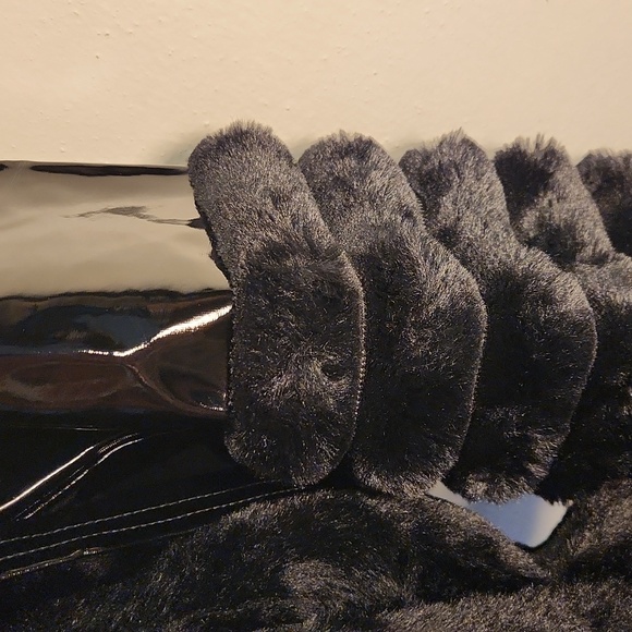 Plush Gothic Winter jacket NWT - Picture 5 of 9